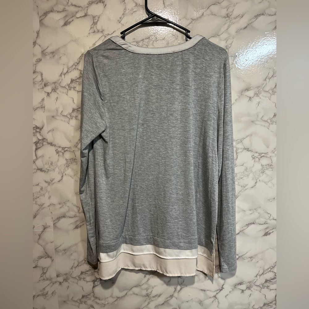 Withe House Black Market long sleeve top with Beaded neckline Size M Grey Pink - Picture 10 of 10